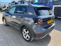 VOLKSWAGEN T-CROSS