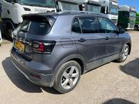 VOLKSWAGEN T-CROSS